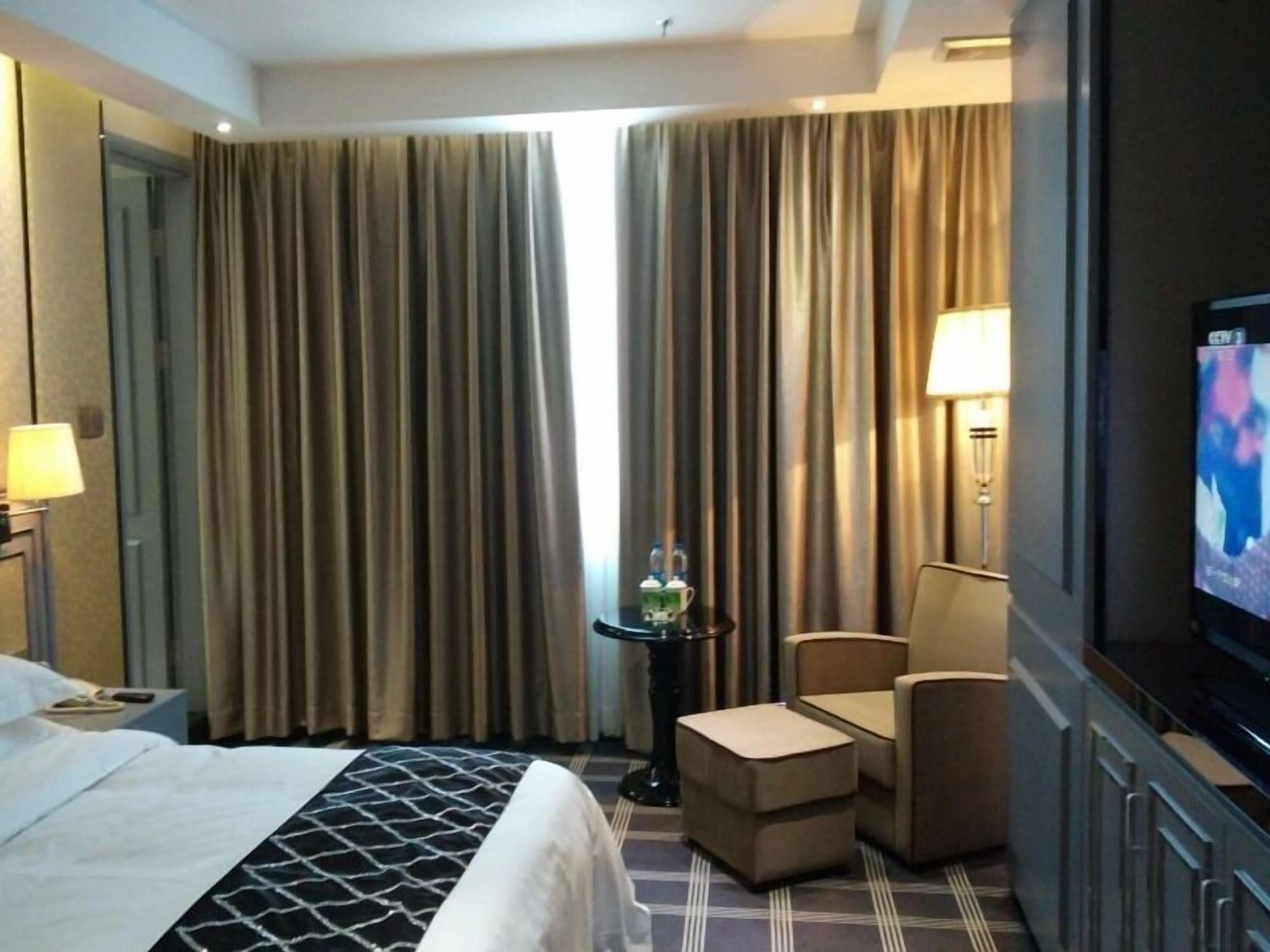 Greentree Inn Guangdong Shantou Chengjiang Road Business Hotel Екстериор снимка