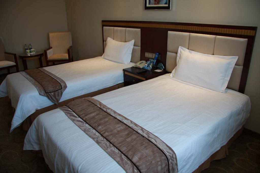 Greentree Inn Guangdong Shantou Chengjiang Road Business Hotel Екстериор снимка
